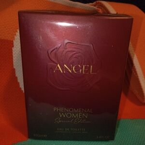 Angel Phenomenal Women Eau de Toilette - Red